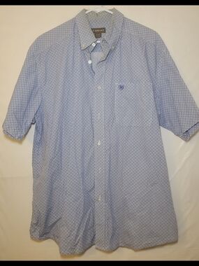 Aria Men's Light Blue Micro-Pattern Button-Down Shirt